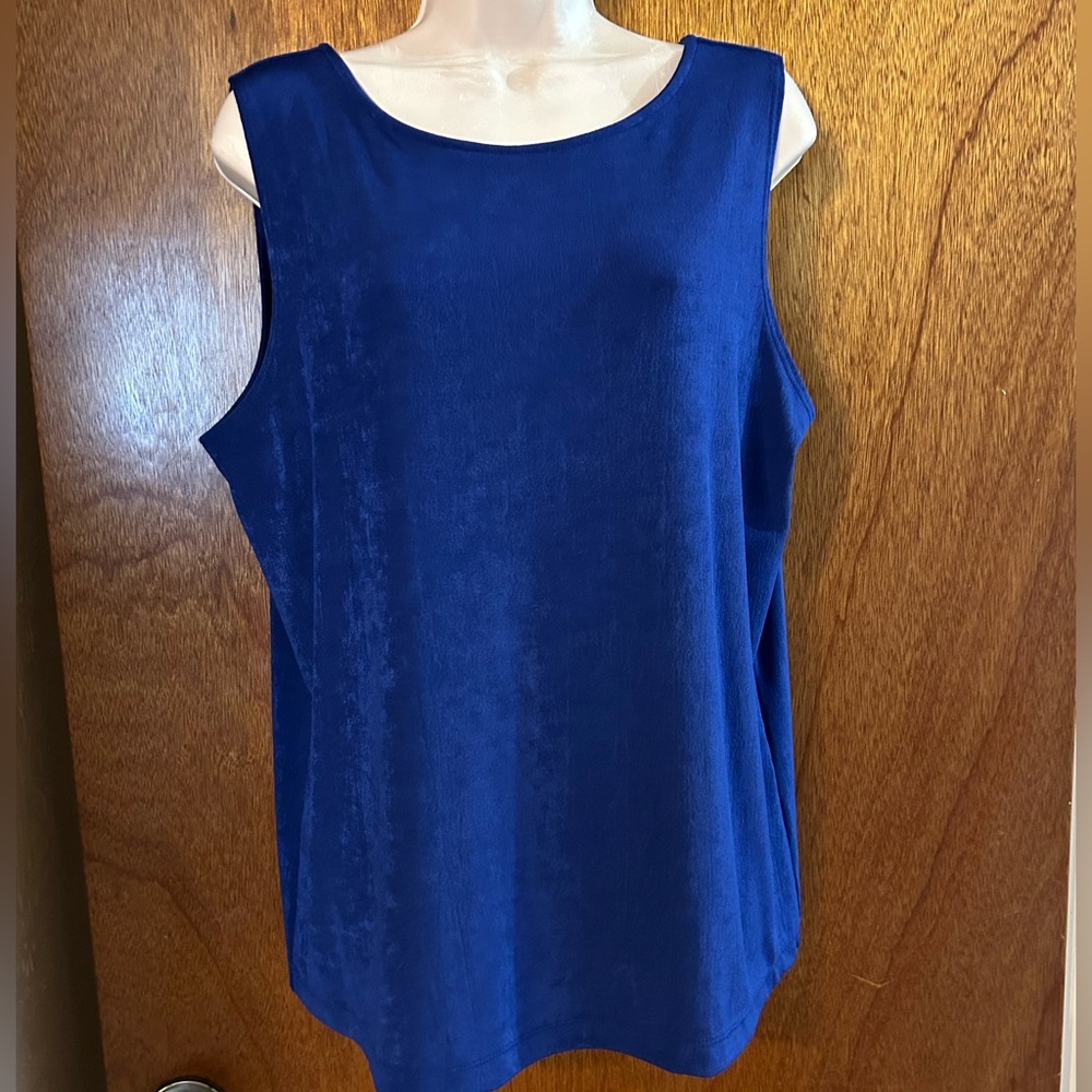 Travelers by Chico’s. Reversible blue tank. Blue on both sides.